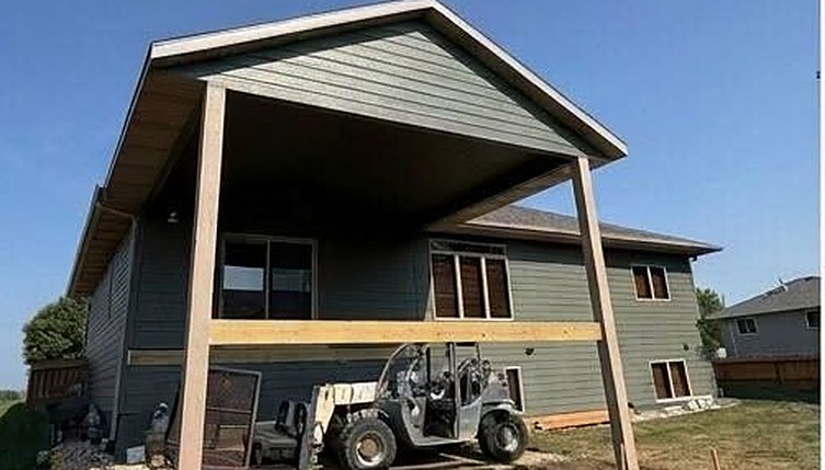 Step 03 of our covered deck build: siding and post wraps